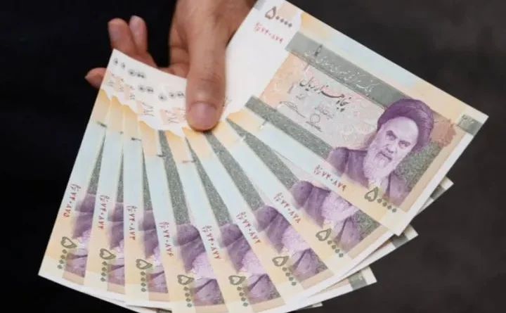 Mata Uang Iran Anjlok ke Titik Terendah
